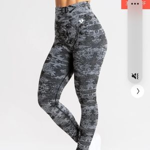 Womens Best Camo Leggings